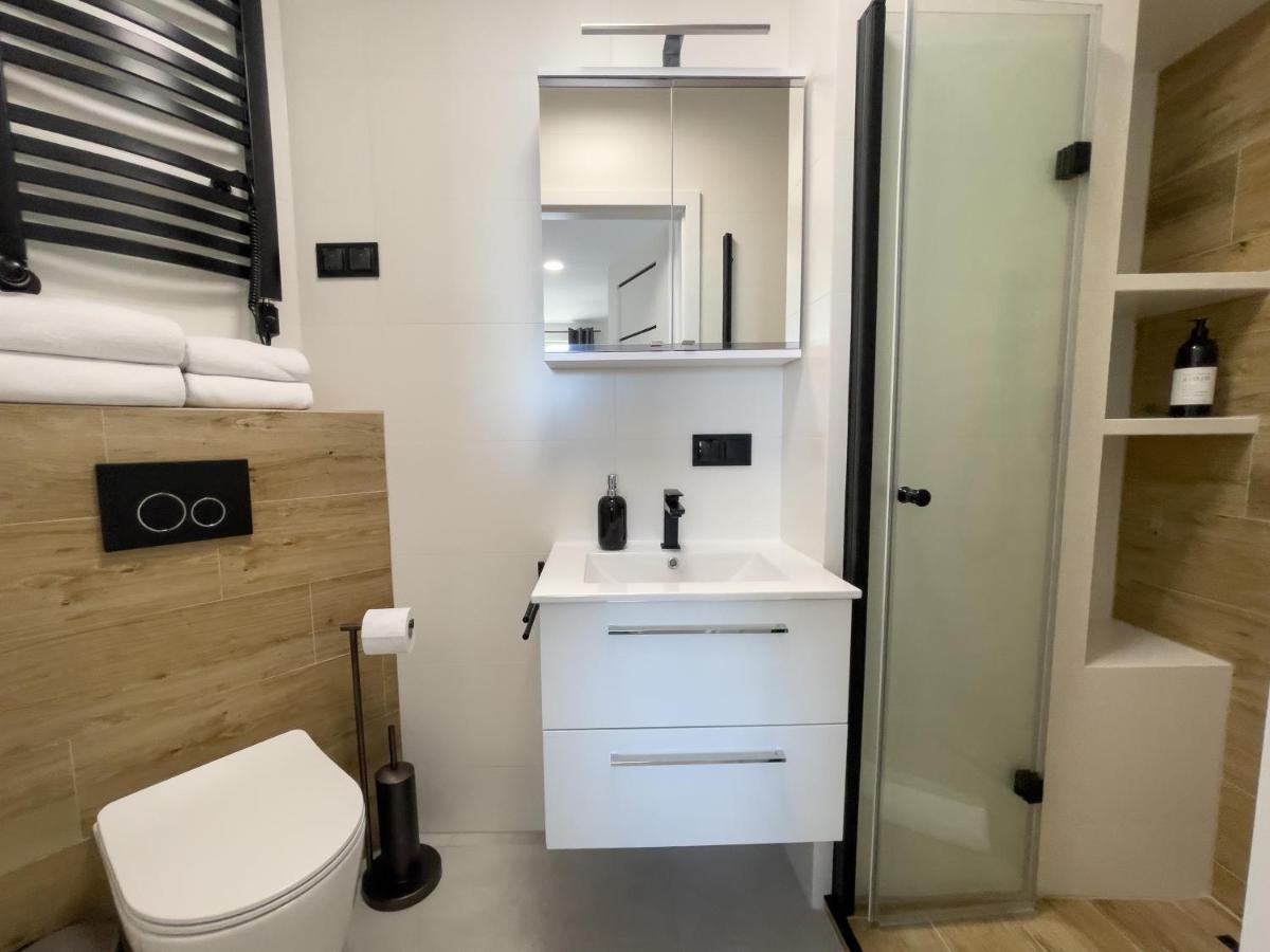 Urban Apartments Premium Baildona 18A, Free Garage, Self Check-In カトヴィツェ エクステリア 写真